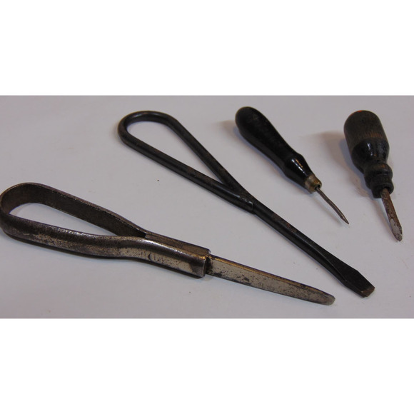 4 Sewing Machine Tools Stiletto Needle Screwdriver Early Antique Metal Wood - Picture 4 of 9
